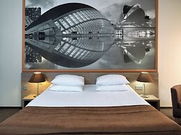 Rius Hotel Lviv