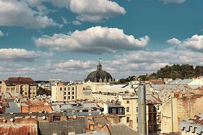 Rius Hotel Lviv