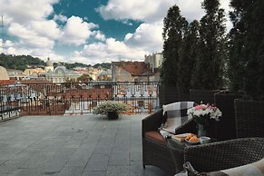 Rius Hotel Lviv