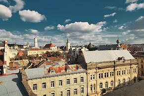 Rius Hotel Lviv