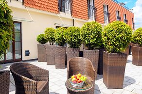 Rius Hotel Lviv