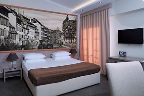 Rius Hotel Lviv