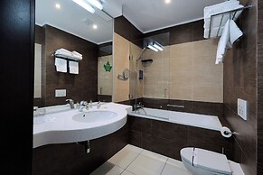 Rius Hotel Lviv