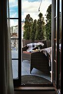 Rius Hotel Lviv