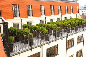 Rius Hotel Lviv