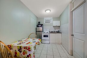 Knights Inn Burlington, ON