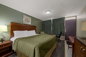 Knights Inn Burlington, ON