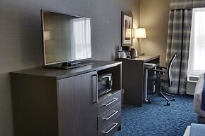 Holiday Inn Express & Suites Sidney by IHG