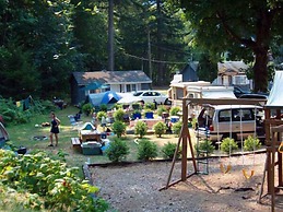 Holiday Motel & RV Resort