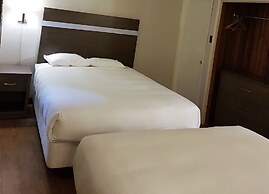 Holiday Motel & RV Resort