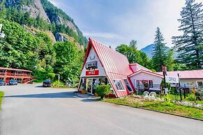 Holiday Motel & RV Resort