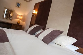 Cairndow Stagecoach Inn