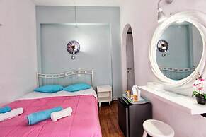 Avra Budget Beach Hotel