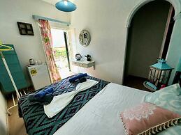 Avra Budget Beach Hotel