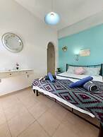 Avra Budget Beach Hotel