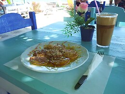 Avra Budget Beach Hotel