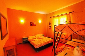 Avra Budget Beach Hotel