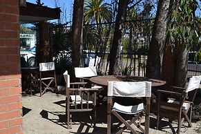 Linda Vista Apart Hotel