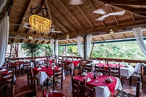 Altos de Caño Hondo