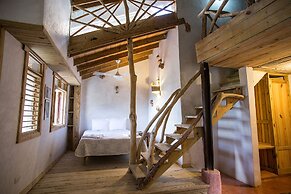 Altos de Caño Hondo