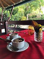 Altos de Caño Hondo