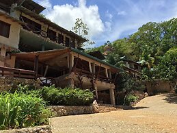 Altos de Caño Hondo