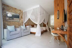 Bahia Mar Boutique Hotel