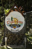 Pelican Beachfront Hotel