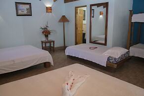 Pelican Beachfront Hotel