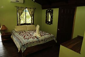 Pelican Beachfront Hotel