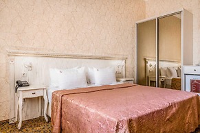 Hotel Chekhov