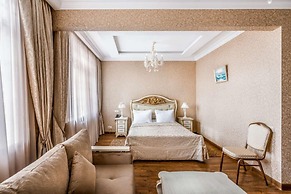 Hotel Chekhov