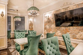 Hotel Chekhov