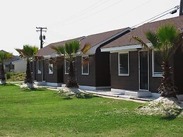 Snug Harbor Marina and Hotel