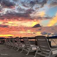 Snug Harbor Marina and Hotel