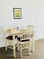 Snug Harbor Marina and Hotel