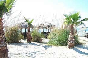 Snug Harbor Marina and Hotel