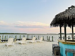 Snug Harbor Marina and Hotel