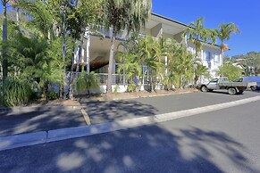 Sandcastles 1770 Motel & Resort