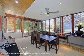 Sandcastles 1770 Motel & Resort