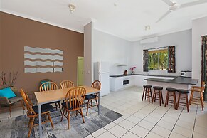 Sandcastles 1770 Motel & Resort