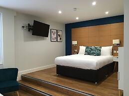 100 Kings Road by House of Fisher