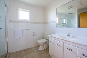 The Retreat at West Beach Parks