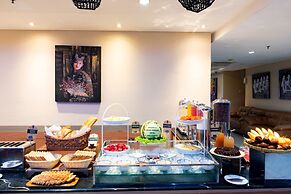 Atrium Premiere Hotel