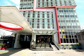 Atrium Premiere Hotel