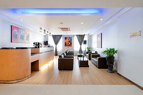 Atrium Premiere Hotel