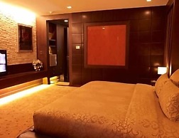 Maleewana Hotel & Resort