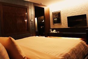Maleewana Hotel & Resort
