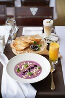 Barkhatnye Sezony Ekaterininsky Kvartal