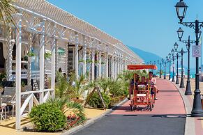 Barkhatnye Sezony Ekaterininsky Kvartal